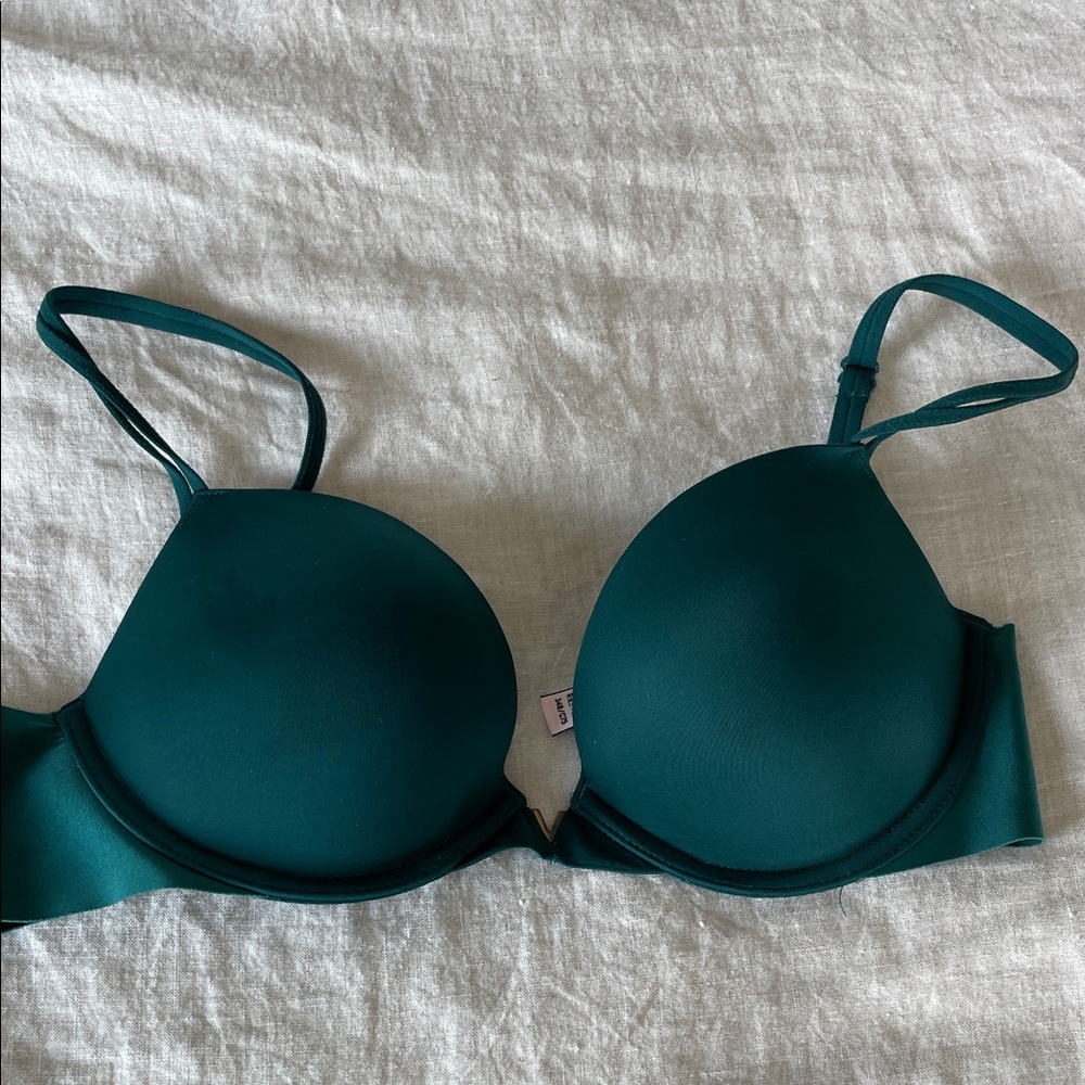 Victoria's Secret 34B Dark Green Push-up Bra